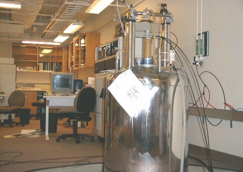 Bruker Avance 200 MHz spectrometer