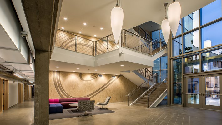 Gates-Thomas Lobby