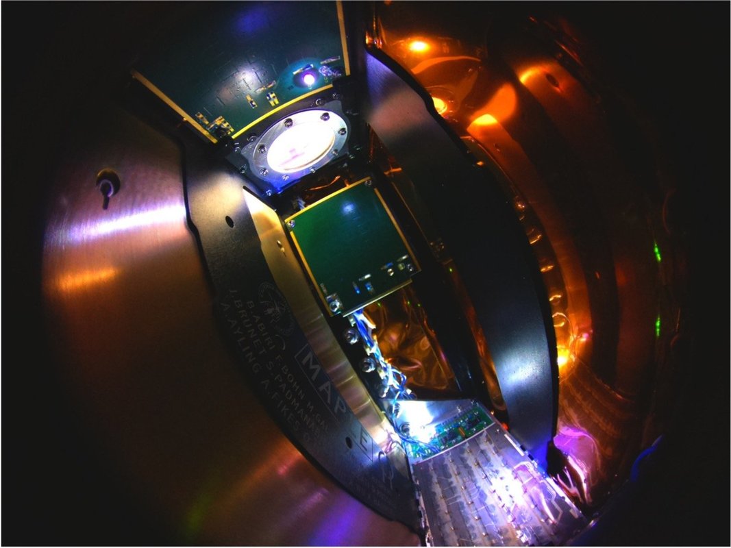Space Solar Power array of flexible, lightweight microwave power transmitters