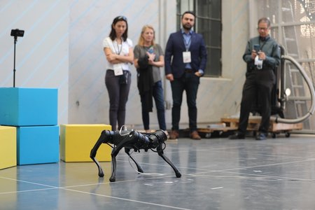 M4 Robot CAST