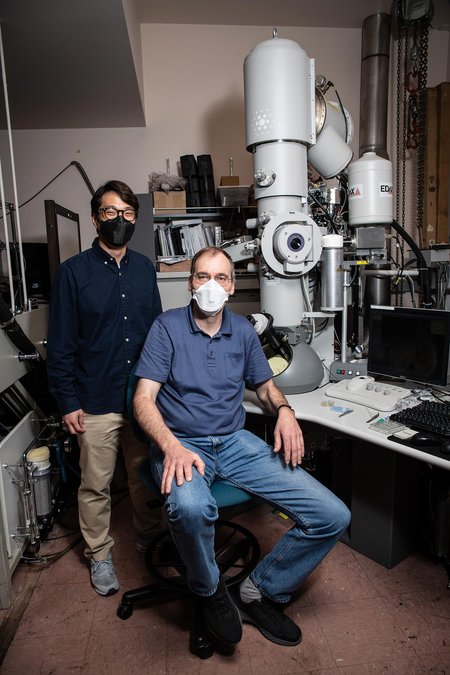Axel Scherer with Changsoon Choi