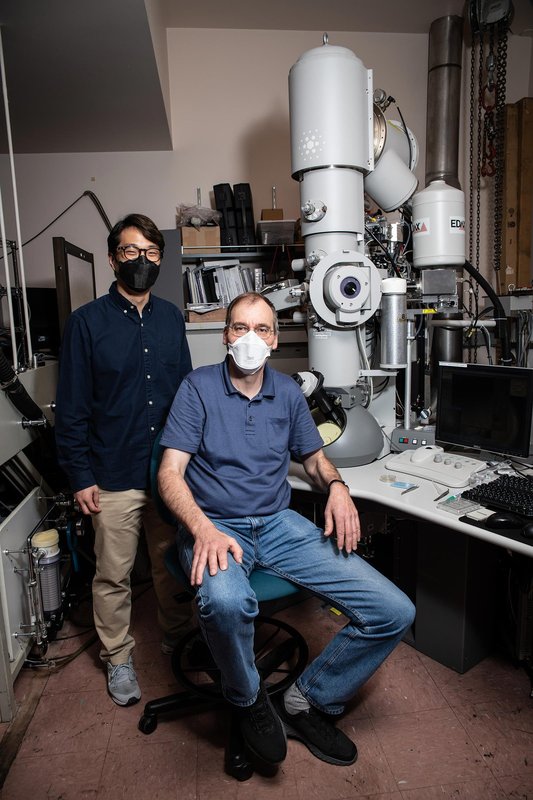 Axel Scherer with Changsoon Choi