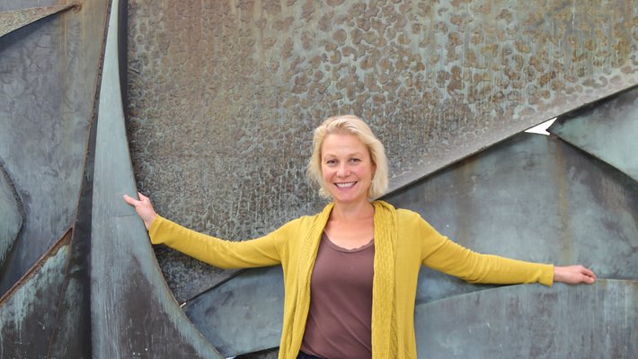 Julia Greer