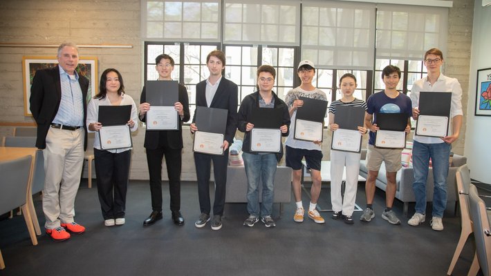 Group photo of awardees with EAS Chair Harry Atwater