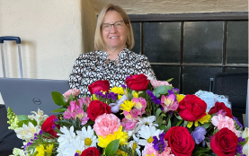 Picture of Lynn Seymour with a bouquet of flowers