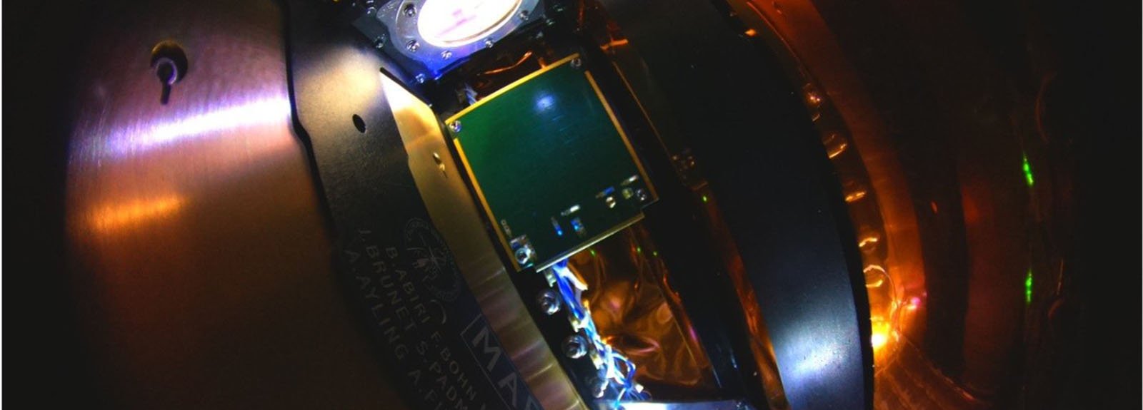 lightweight microwave power transmitters