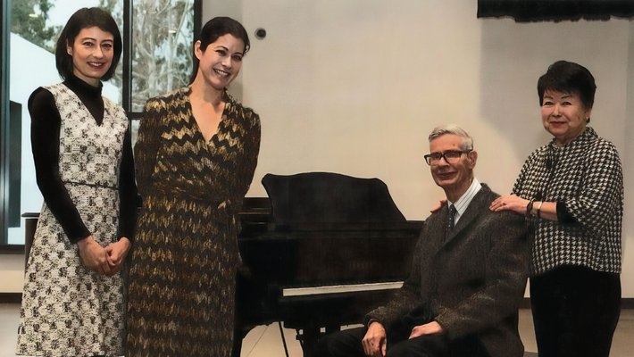 Steven and Mei Frautschi with daughters