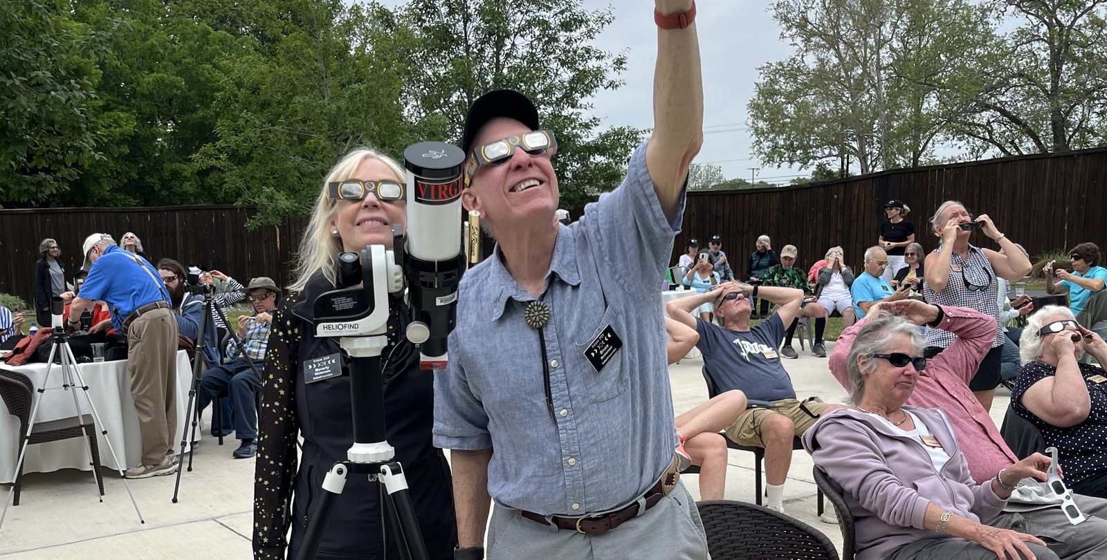 Beverly and Bruce Nickerson viewing an eclipse as part of a Caltech Associates event.