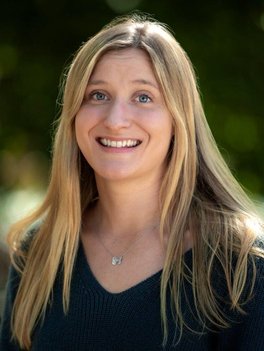 Hannah Druckenmiller headshot