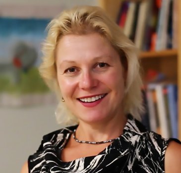 Julia Greer