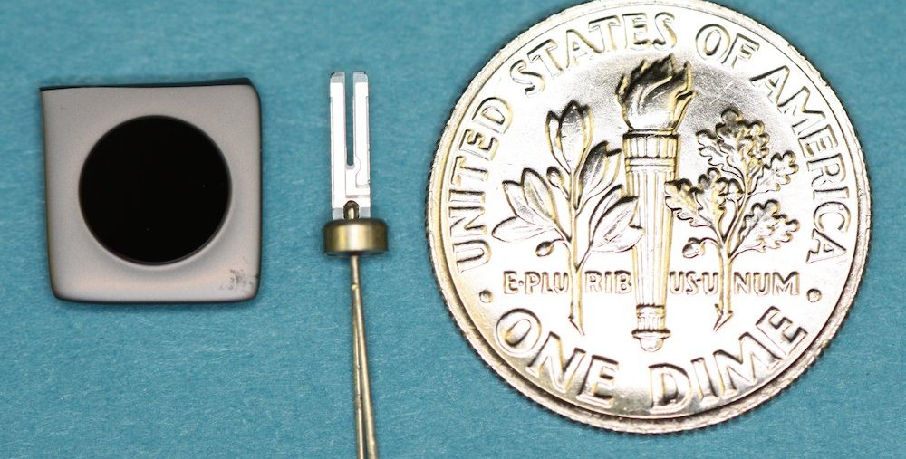 laser frequency reference with quarts and a dime