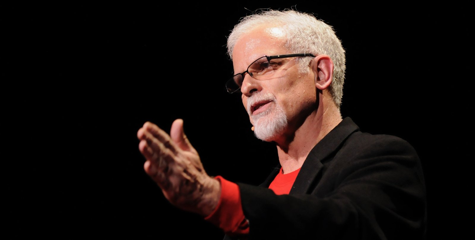 Michael Roukes giving TED talk