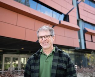 Chuck Steidel in front of Cahill