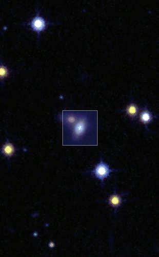 The four, duplicated images of SN Zwicky are seen here, observed at the highest possible resolution with the W.M. Keck Observatory. The surroundings are observed at a lower resolution.